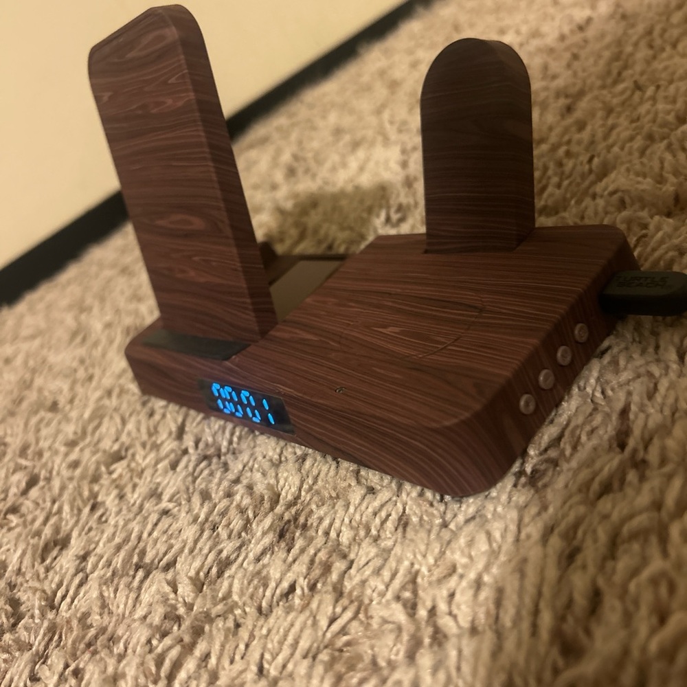 Wood Grain Dual 4 in 1 Charging Dock